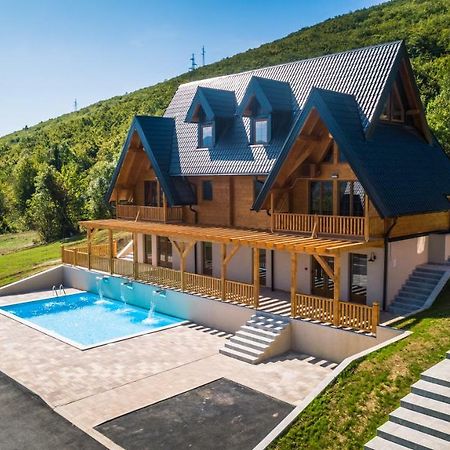 Wooden Houses Macola Korenica Exterior foto