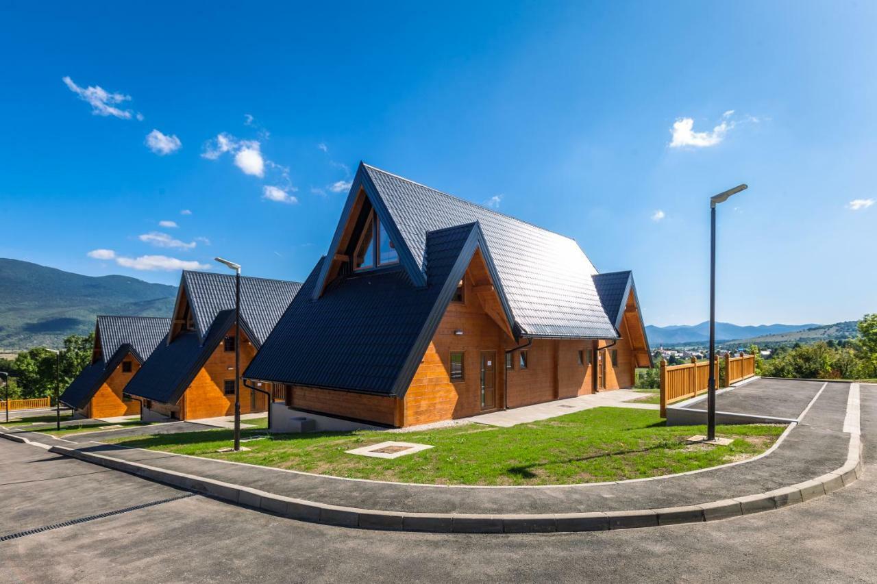 Wooden Houses Macola Korenica Exterior foto