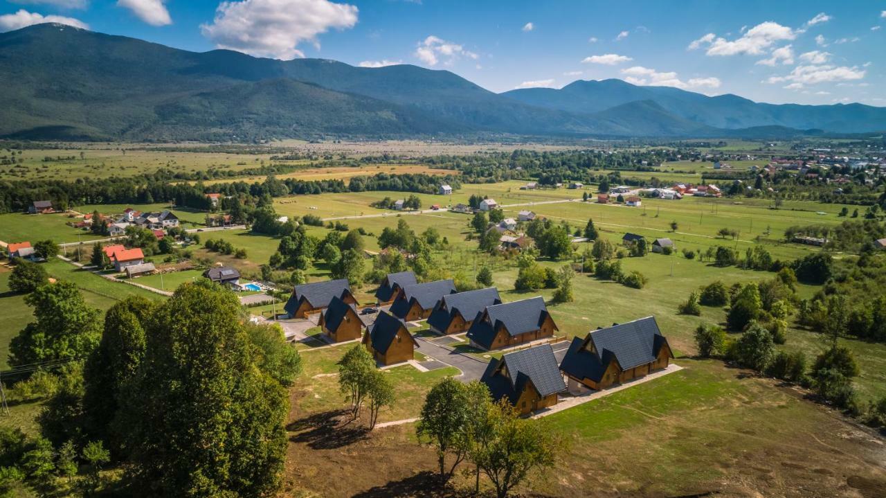 Wooden Houses Macola Korenica Exterior foto